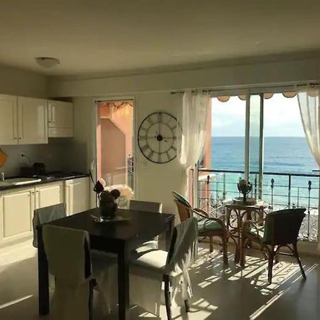 Victoria Bilocale Centro Citta E Vista Mare Apartment Menton Bagian luar foto