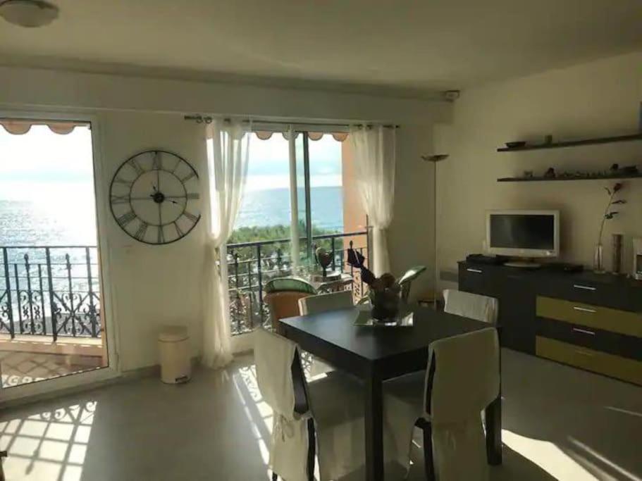 Victoria Bilocale Centro Citta E Vista Mare Apartment Menton Bagian luar foto